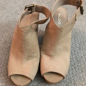 ALDO Nude color platform clunky high heel shoes